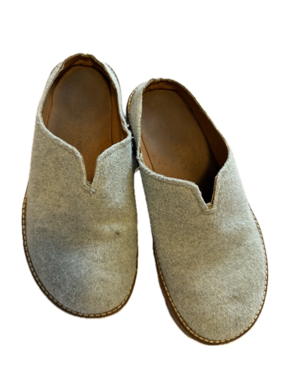 Tan Lucky Brand Super Soft Mules (size 6)
